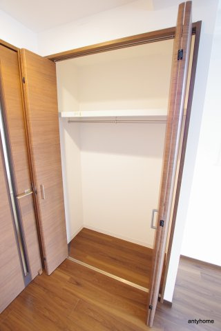 スプランディッドキャトル　仲介手数料無料の収納
