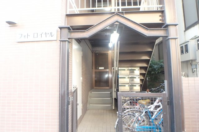 フォトロイヤルのエントランス
