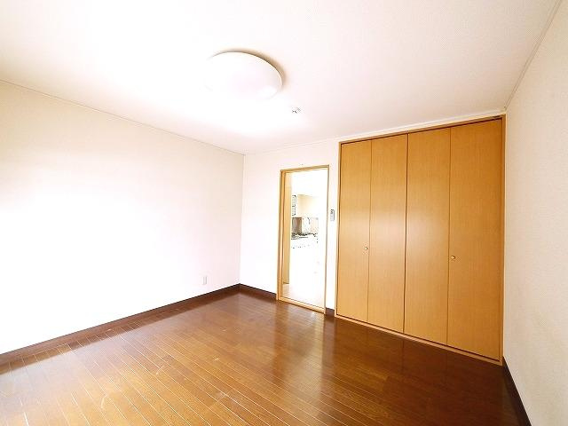 エナジー平尾の洋室|使い勝手のいい洋室です