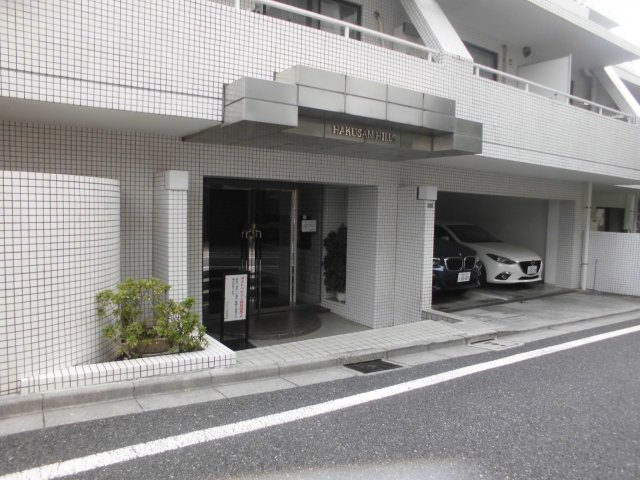 白山ヒルズのエントランス