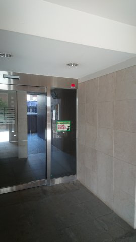 キャッスルハイツ小牧イーストハイツのエントランス