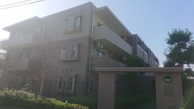 キャッスルハイツ小牧イーストハイツの外観