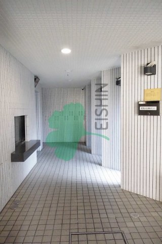 エステートモア箱崎の外観