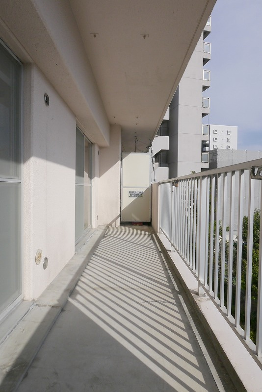 ハイム西本のバルコニー|　
ハイム西本202号室　