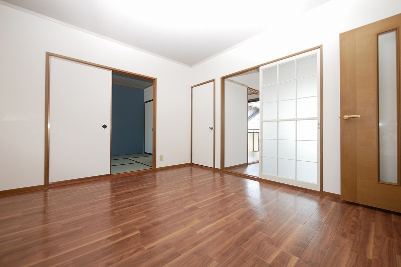 ハイム西本の居間・リビング|ハイム西本202号室　