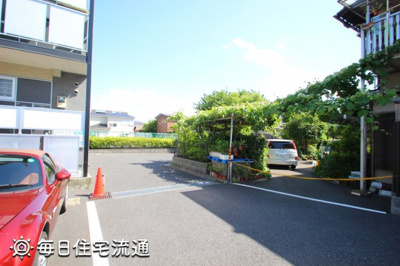 【周辺】 | アクロテリオン