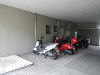 【その他共用部分】 | 横浜マリンハイツ1号館 | バイク置場