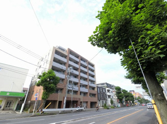 【外観】 | 東急東横線「綱島」駅徒歩8分と好立地。