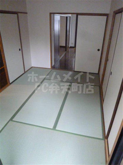 【寝室】 | 広くて明るい寝室