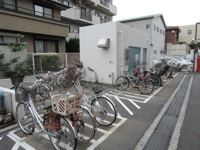 【その他共用部分】 | アルカサル京町 | 駐輪場
