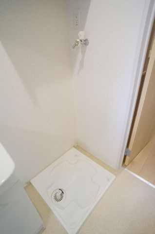 クリステル宝塚の設備|室内洗濯機置き場です