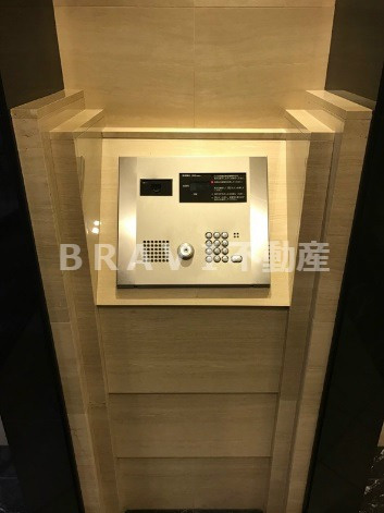 プレサンス心斎橋タイミックス　BRAVI不動産のセキュリティ|【プレサンス心斎橋タイミックス】エントランスオートロック