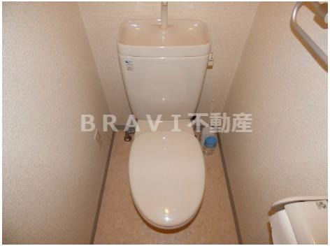 プレサンス心斎橋タイミックス　BRAVI不動産のトイレ|【プレサンス心斎橋タイミックス】落ち着いたトイレです
