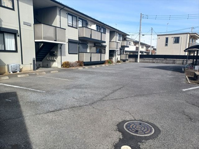 【駐車場】 | ロイヤルガーデン　Ａ