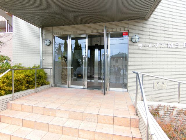 ラ・メゾンMSIIIのエントランス