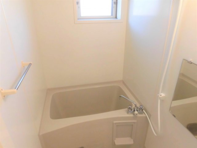 レセンテ花水木Aの浴室