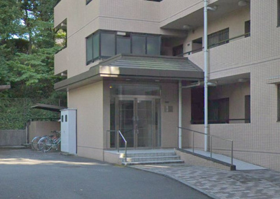 【エントランス】 | 港北ニュータウンパークサイドハイツ２番館 | 横浜市営地下鉄グリーンライン「北山田」駅徒歩10分の好立地！横浜市営地下鉄ブルーライン「センター北」駅徒歩14分の2路線2駅利用可能！