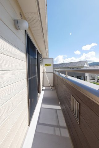 VILLA MONZEN のバルコニー|VILLA　MONZEN　Ｂ