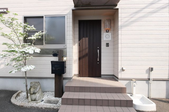 VILLA MONZEN のエントランス|VILLA　MONZEN 　Ｂ 
