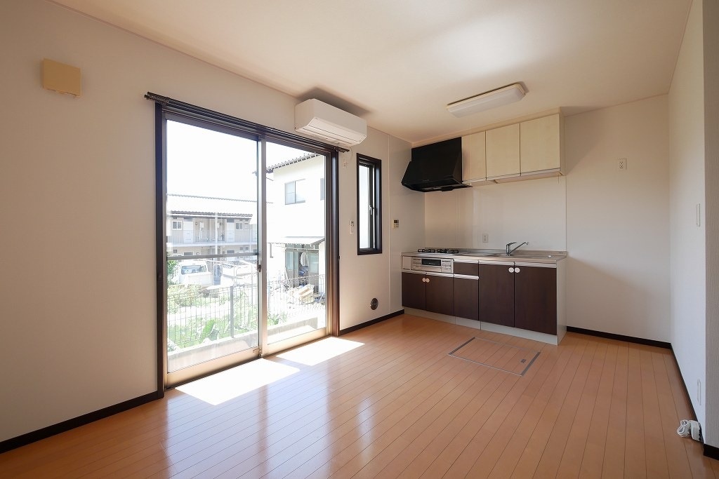 VILLA MONZEN の居間・リビング|VILLA　MONZEN　Ｂ