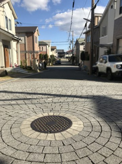 【前面道路含む現地写真】