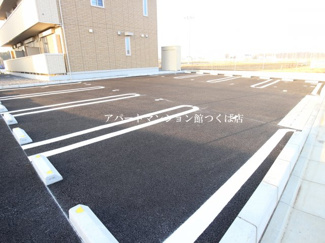 【駐車場】