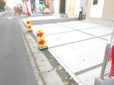 【駐車場】 | 越谷市　新築　大泊　全18棟　8号棟　らすと3棟 | 駐車場に車を止められます