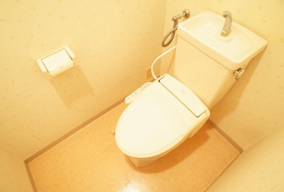 【トイレ】 | ジョイフル明和 | 温水洗浄便座☆イメージ写真