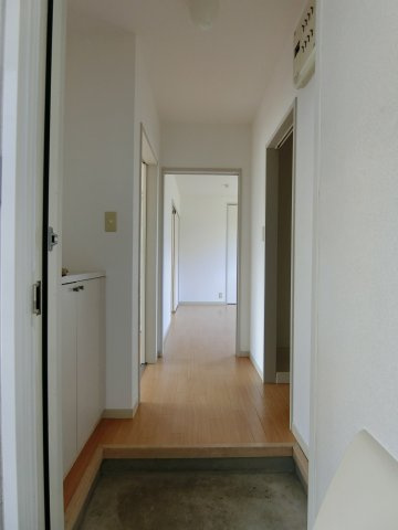 メゾンアムール　B棟の玄関|イメージ106号室の写真