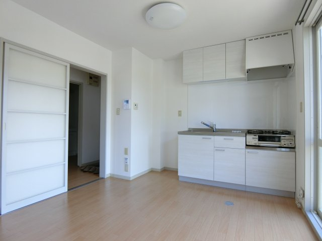 メゾンアムール　B棟の居間・リビング|イメージ106号室の写真