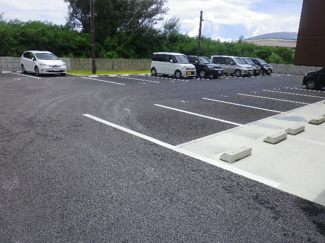 【駐車場】