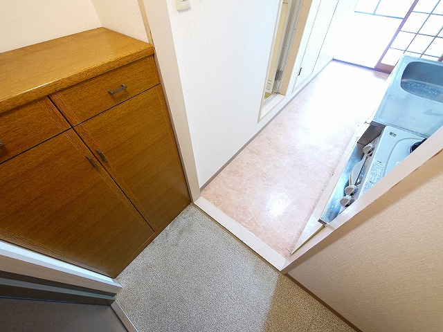 シャトレ信楽の玄関|シンプルで使いやすい玄関です