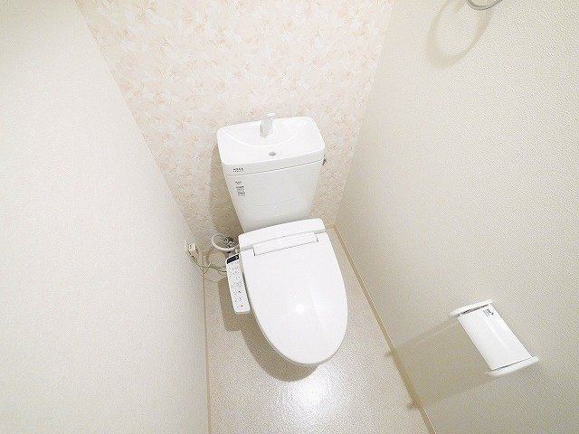 カーサ・ヴァレティグレのトイレ|コンパクトで使いやすいトイレです