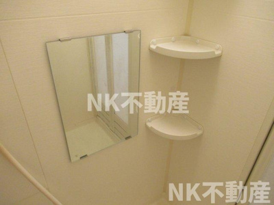 【浴室】 | epoch昭和町（エパック昭和町）（瓢箪山賃貸） | お風呂に鏡があります