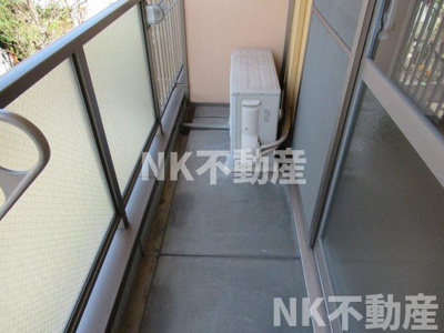 【バルコニー】 | epoch昭和町（エパック昭和町）（瓢箪山賃貸） | 外からの目が気にならないバルコニーで洗濯物が干せます