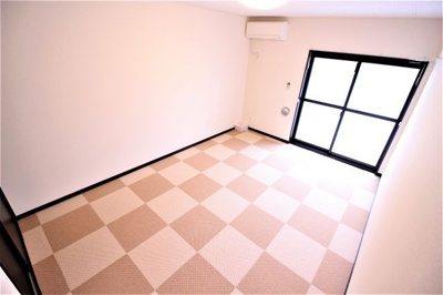 【洋室】 | レオネクストイーエフⅢ