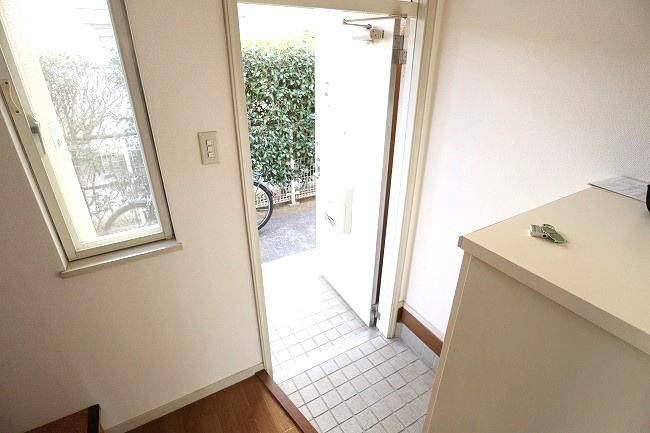 サニーコート桧木D棟の玄関