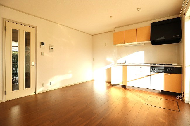 サニーコート桧木D棟の居間・リビング