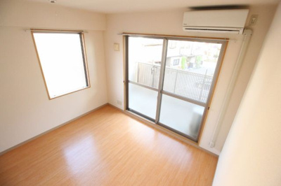 【寝室】 | サントゥールくいな橋 | 落ち着いて過ごせるお部屋なので、寝室にいかがでしょうか