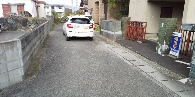 吉野川市鴨島町知恵島千田須賀東の売土地　50.59坪の前面道路含む現地写真|前面道路含む現地写真です