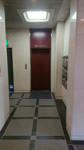 横浜Ｏ・Ｔビルのエントランス