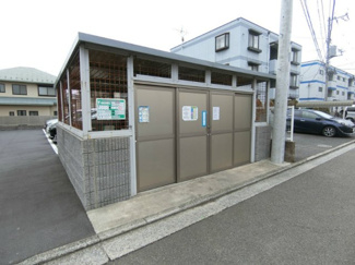 【その他共用部分】 | 敷地内ごみ置き場でごみ出しもらくらく～♪忙しい社会人さんや主婦さんにもうってつけ！