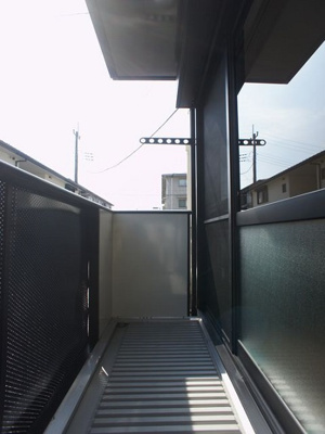 【バルコニー】 | ラフォーレ・ハピネスC | 日当たり良好！お洗濯物がたくさん干せます♪