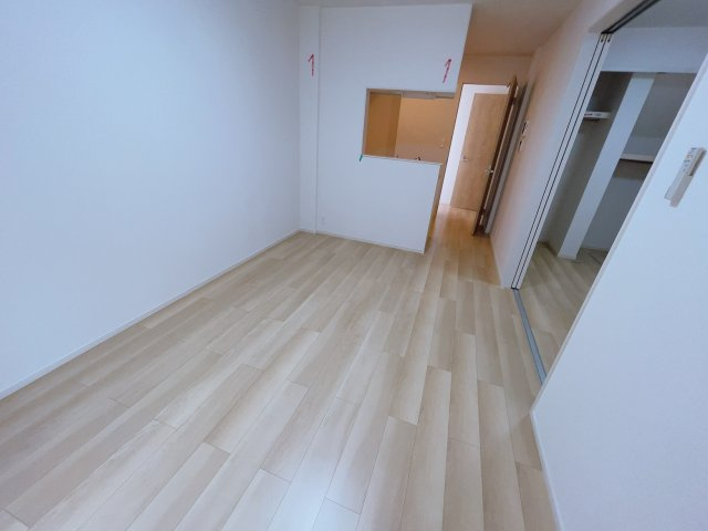 シャトル脇島の内装