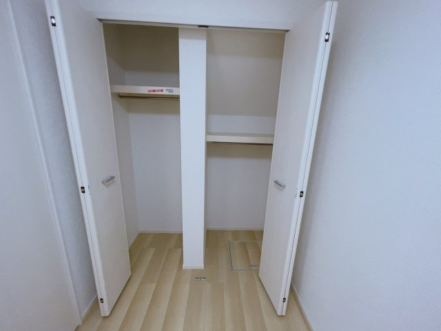 シャトル脇島の収納