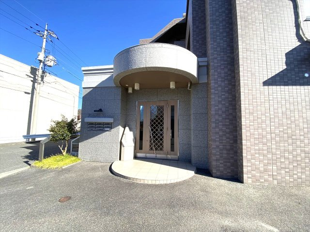 ウィステリアブロッサムのエントランス