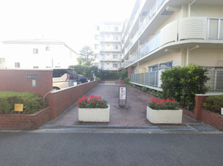 【エントランス】