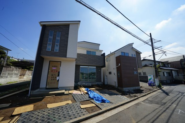 保土ヶ谷区峰岡町２丁目　全３棟新築戸建て【成約】の外観