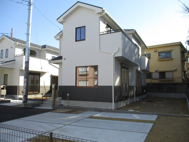 花見川区横戸町　新築戸建　全２棟　カースペース２台　フラット３５Ｓ融資対象物件の外観