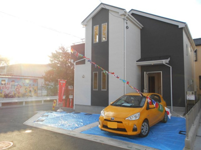 【駐車場】 | 越谷市　新築　大泊　全18棟　10号棟　らすと3棟 | カースペースがあります。さらに価格変更です。2980万円から2880万に